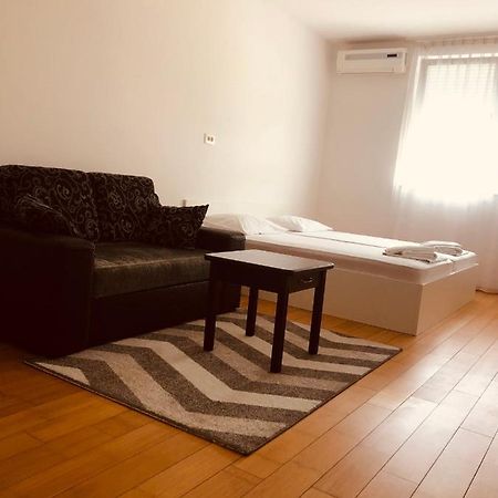 Apartman S&M Lägenhet Mostar Exteriör bild